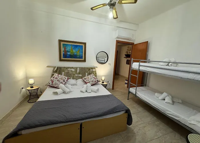 Civico 8 Cipro Semesterbostad